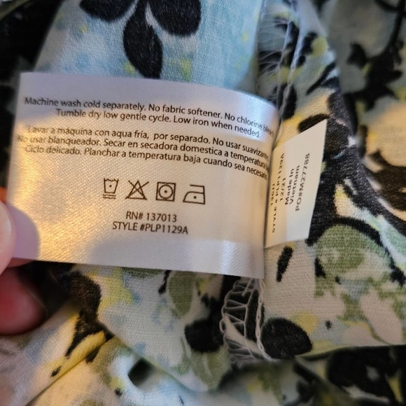 Peace & Pearl's women's forget me not floral Capri pants size xl - Picture 12 of 13